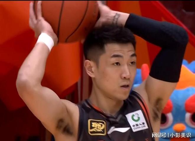 海星体育体验-包含山东男篮内部会议纪要流出：赛前再遭质疑，NBA季后赛使命明确，轮换策略成焦点的词条-海星体育体验