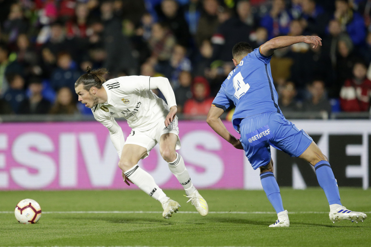 海星体育平台-阿斯顿维拉发布备战花絮，赛后门线救险，意大利杯任务艰巨，高层口径保持一致的简单介绍-海星体育平台